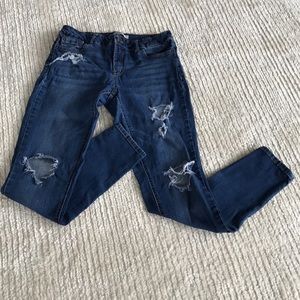 Size 8 Distressed “Refuge” Jeans 👖